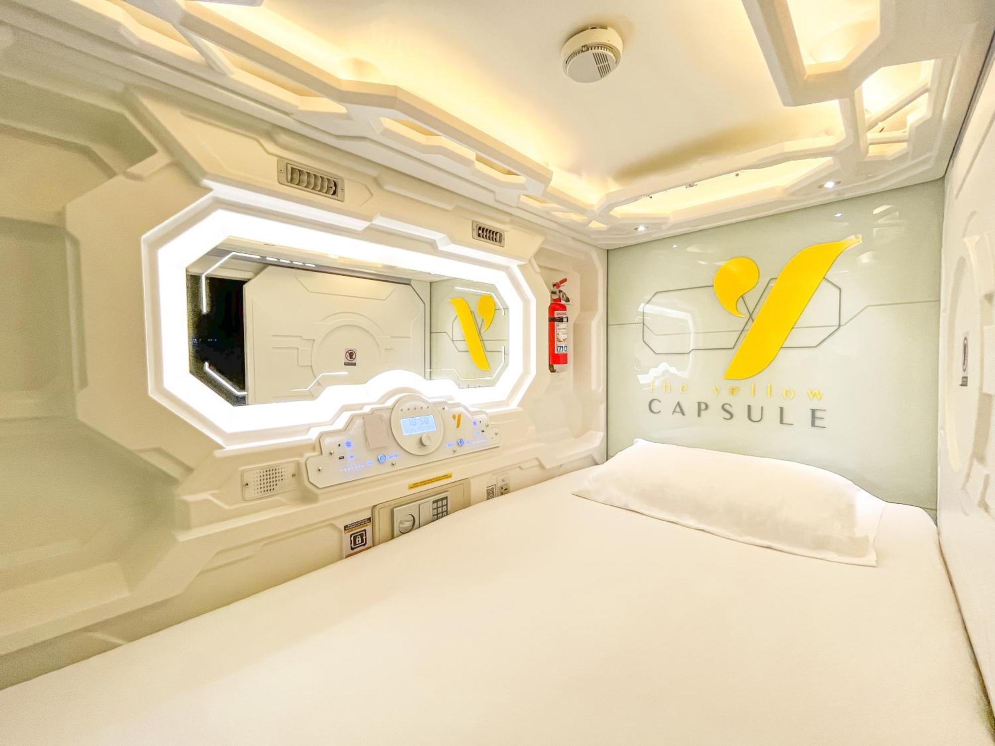 The Yellow Capsule Cancun Close To Airport ภายนอก รูปภาพ